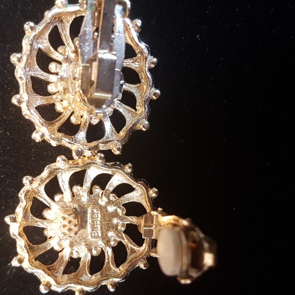 Earrings - Picture 3 of 4